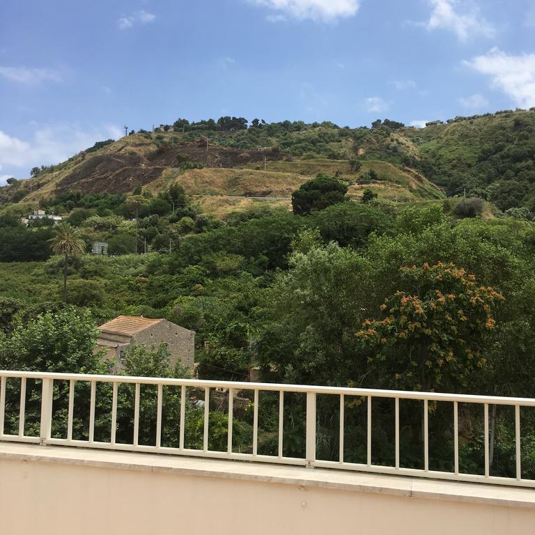 Apartment With Sea View โตรเปอา ภายนอก รูปภาพ