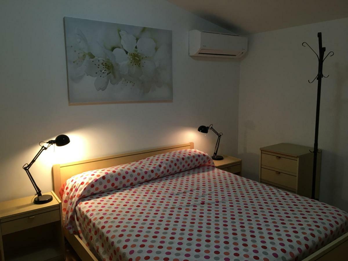Apartment With Sea View โตรเปอา ภายนอก รูปภาพ