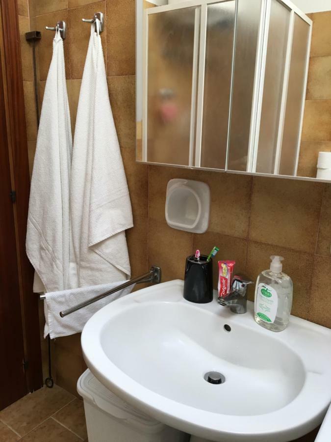 Apartment With Sea View โตรเปอา ภายนอก รูปภาพ